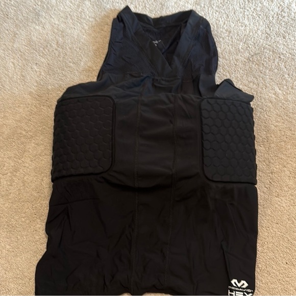 Mcdavid football sleeveless shirt with pads - Picture 2 of 2